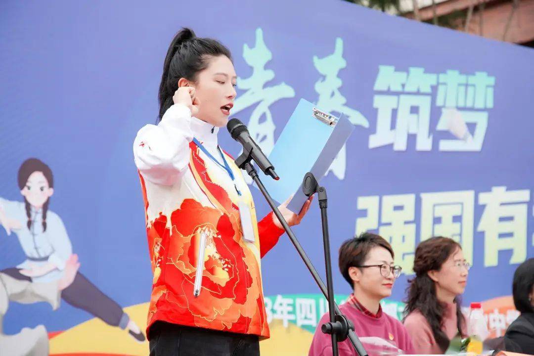 运动员们斗志昂扬，呼风唤雨战胜一切困难