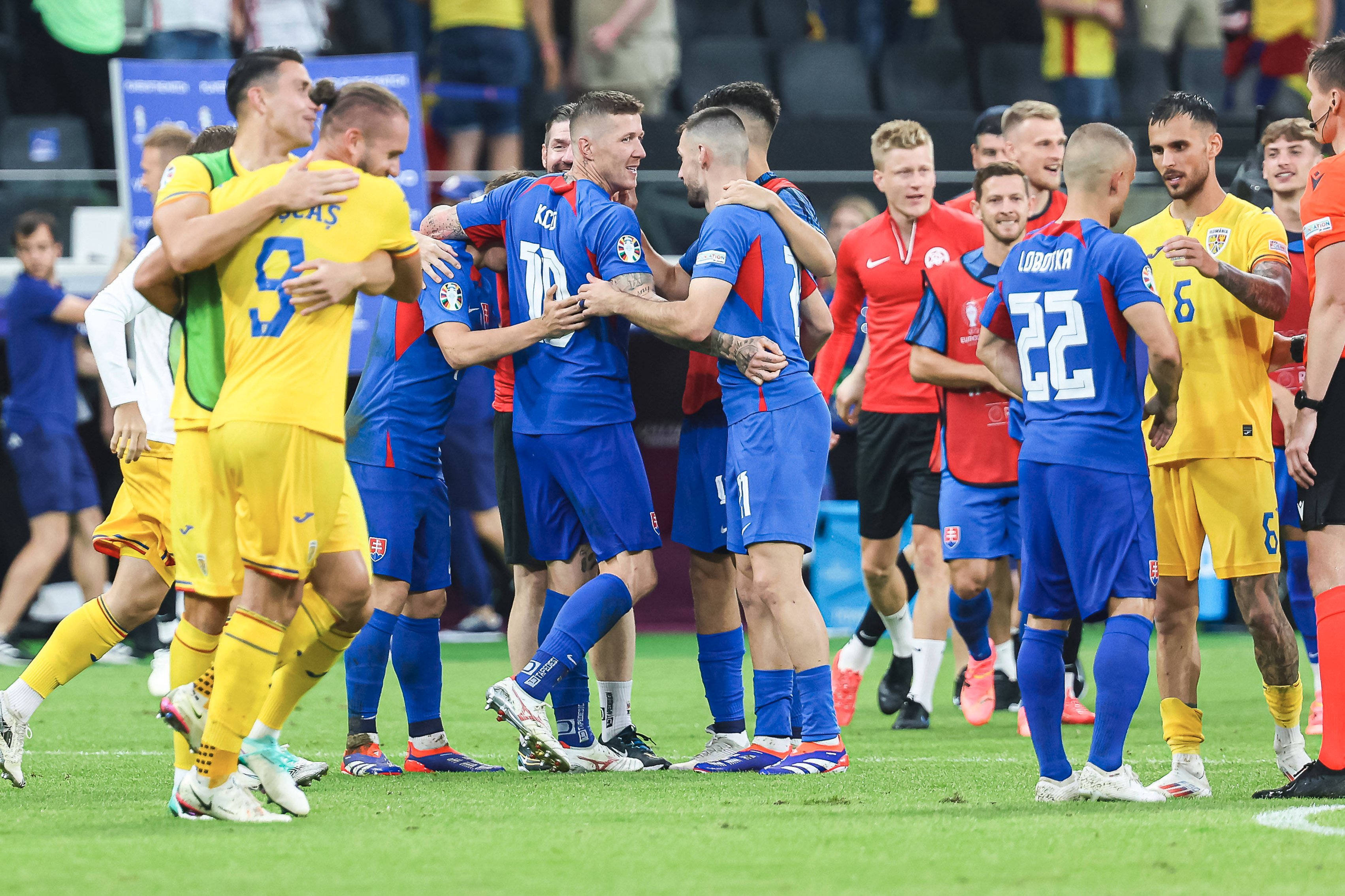 年轻球员秀出实力,欧洲联赛上演精彩比赛 年轻球员秀出实力,欧洲联赛上演精彩比赛