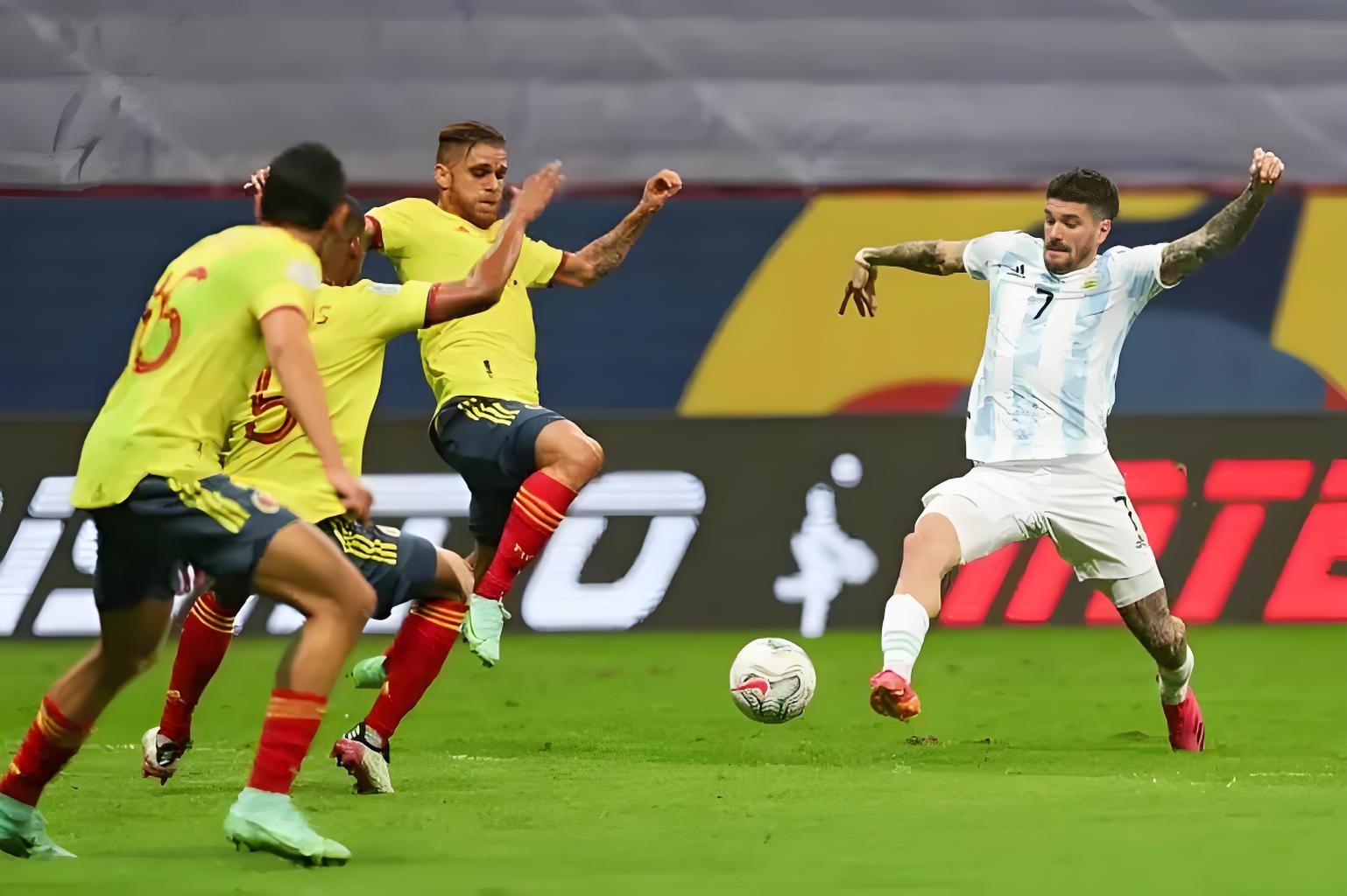 里昂完胜阿根廷,奥亚尔萨瓦尔刷新纪录的简单介绍 里昂完胜阿根廷,奥亚尔萨瓦尔刷新纪录的简单介绍