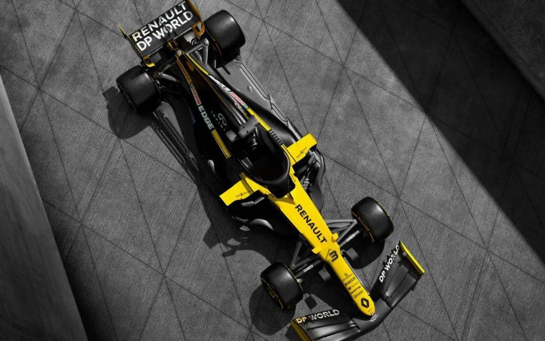 雷诺车队完胜索伯车队，拉塞尔带队取胜